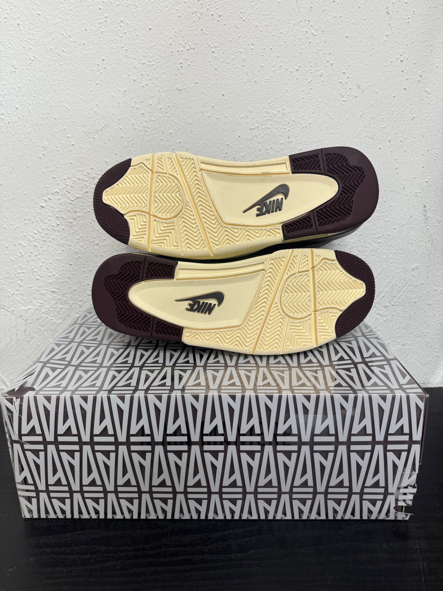 JORDAN 4 A MA MANOERE VIOLET ORE