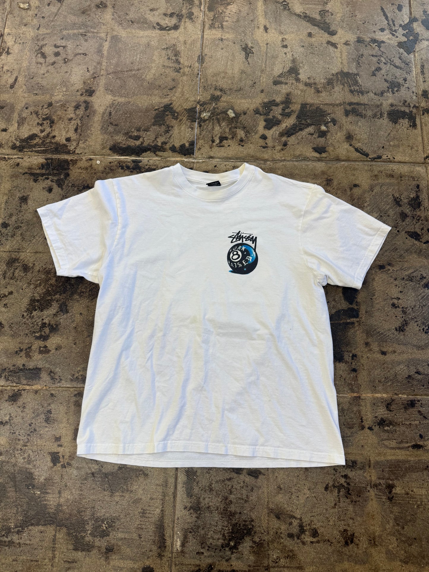 STUSSY BORN RAISED WHITE TEE (BOOT)