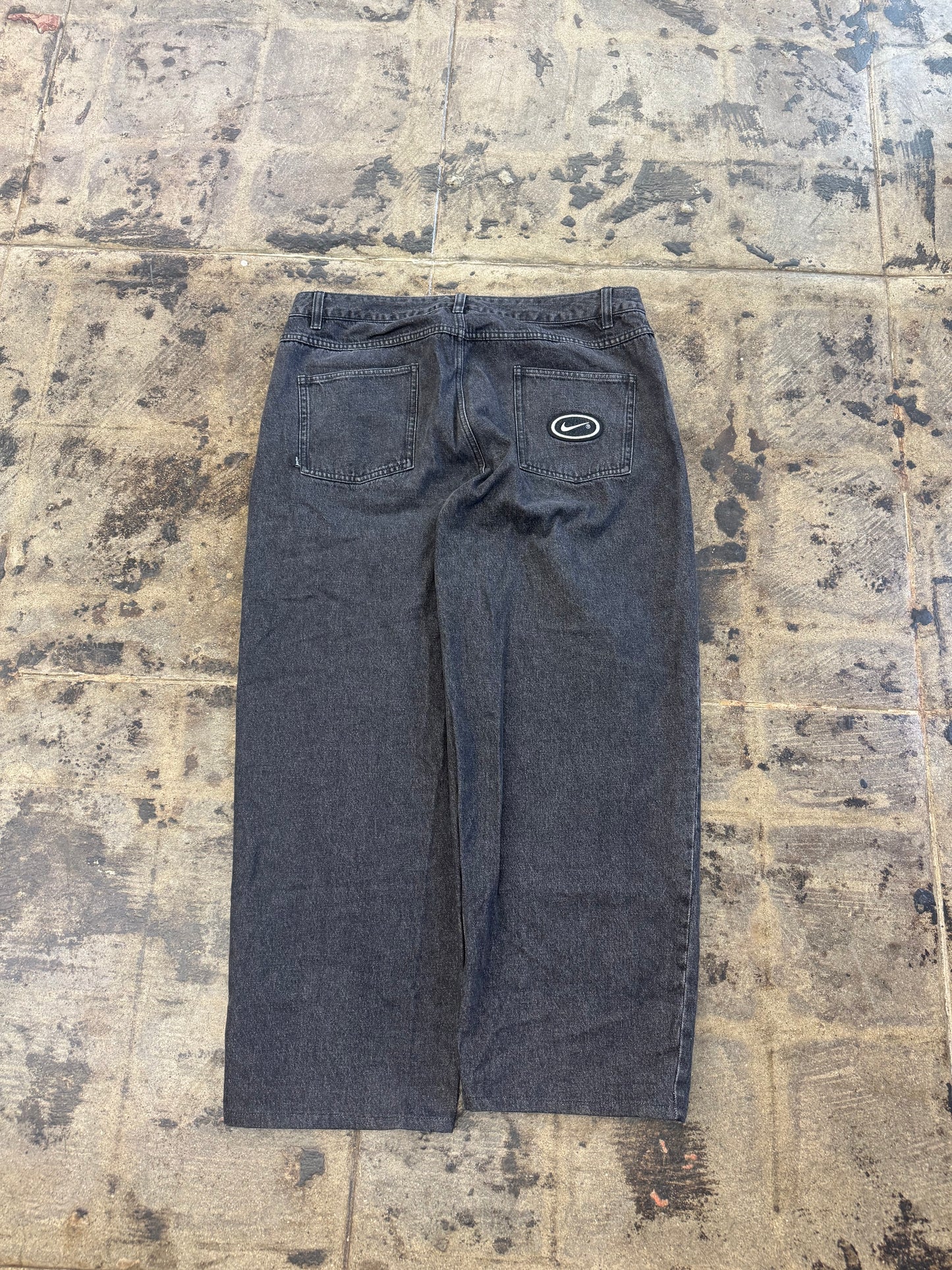 NIKE SB ERIC KOSTON BLACK BAGGY PANTS