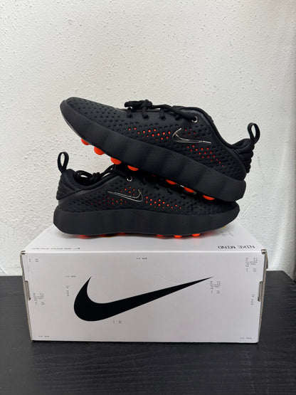NIKE MIND 002 BLACK HYPER CRIMSON