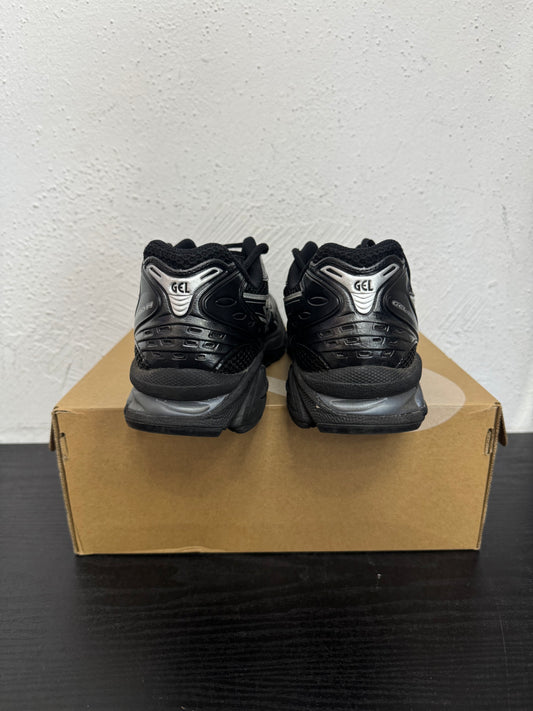 ASICS GEL KAYANO BLACK/PURE SILVER (USED)