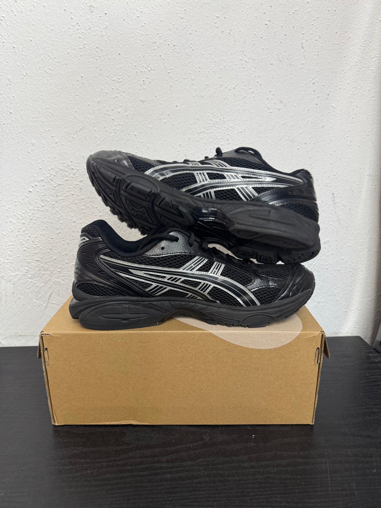 ASICS GEL KAYANO BLACK/PURE SILVER (USED)