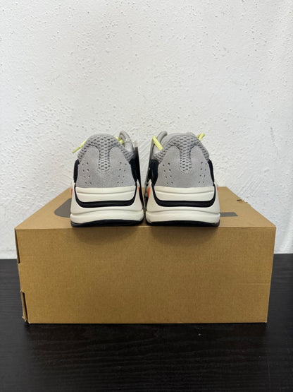 YEEZY 700 WAVE RUNNER (SAMPLE)