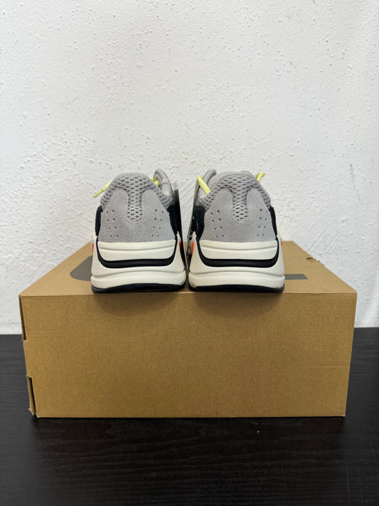 YEEZY 700 WAVE RUNNER (SAMPLE)