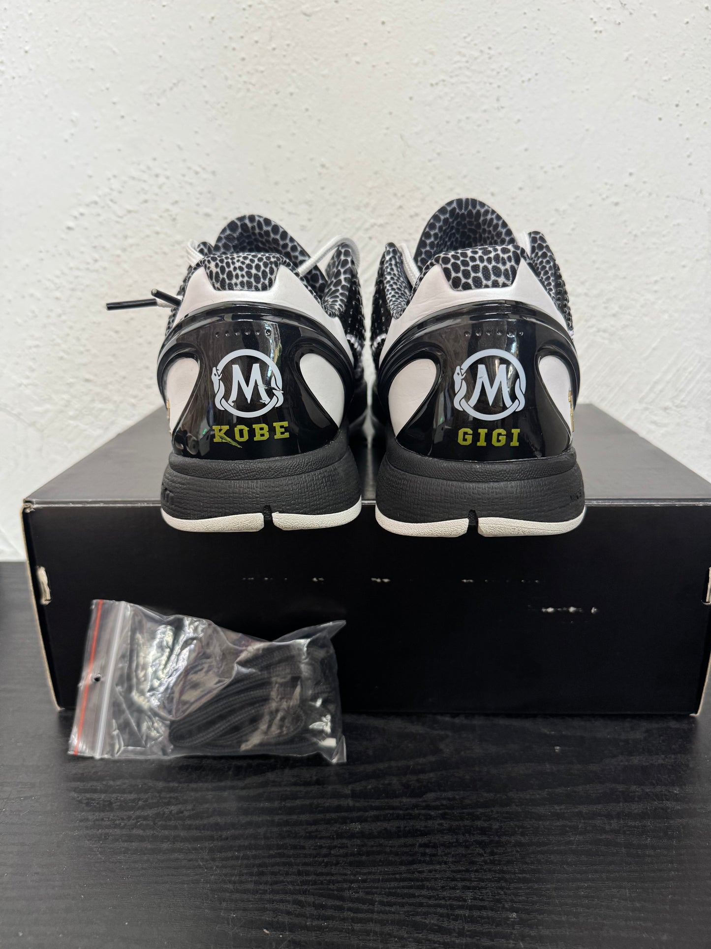 KOBE 6 PROTRO MAMBACITA SWEET 16 (USED)