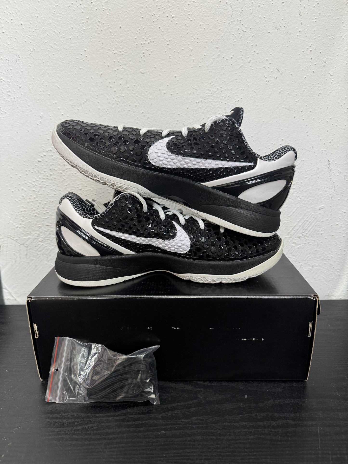 KOBE 6 PROTRO MAMBACITA SWEET 16 (USED)