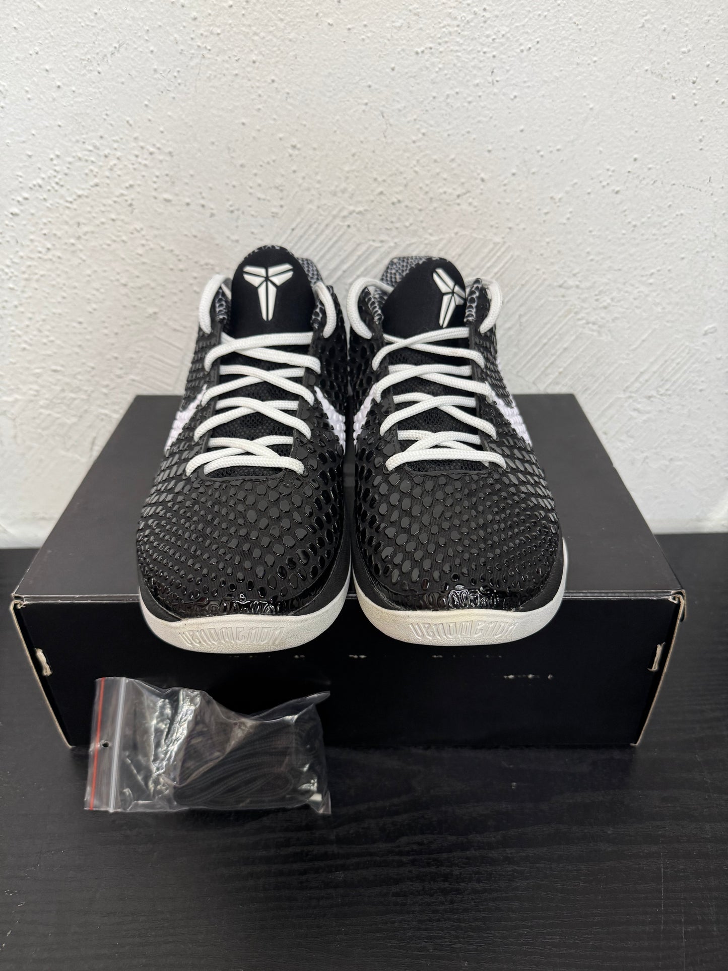 KOBE 6 PROTRO MAMBACITA SWEET 16 (USED)