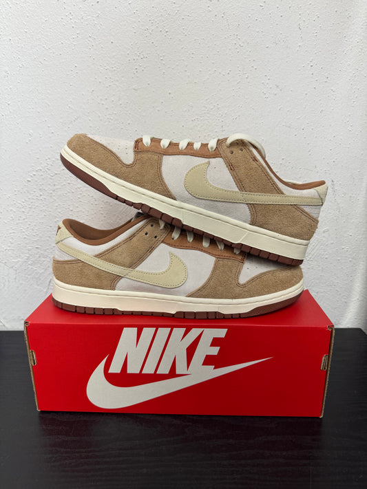 DUNK LOW MEDIUM CURRY