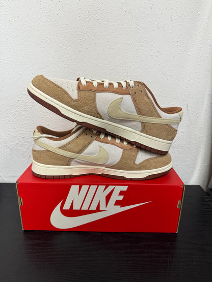 DUNK LOW MEDIUM CURRY