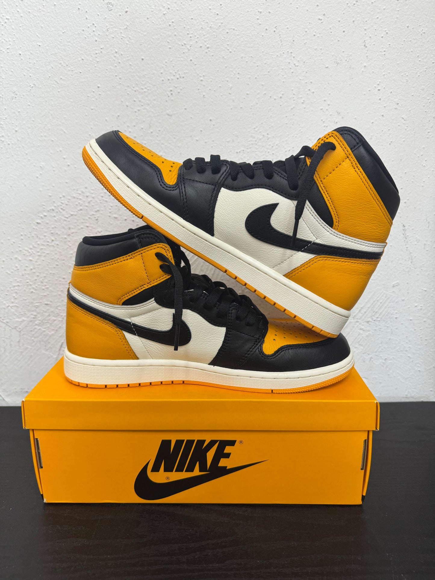 JORDAN 1 HIGH TAXI (USED)