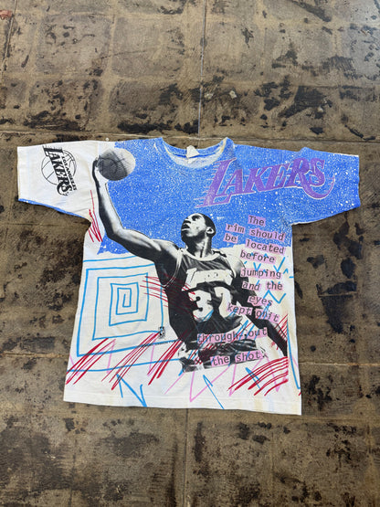 1990S VINTAGE NBA LAKERS MAGIC JOHNSON AOP T'S TEE