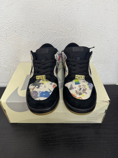 DUNK LOW SB SUPREME RAMMELIZEE (USED)