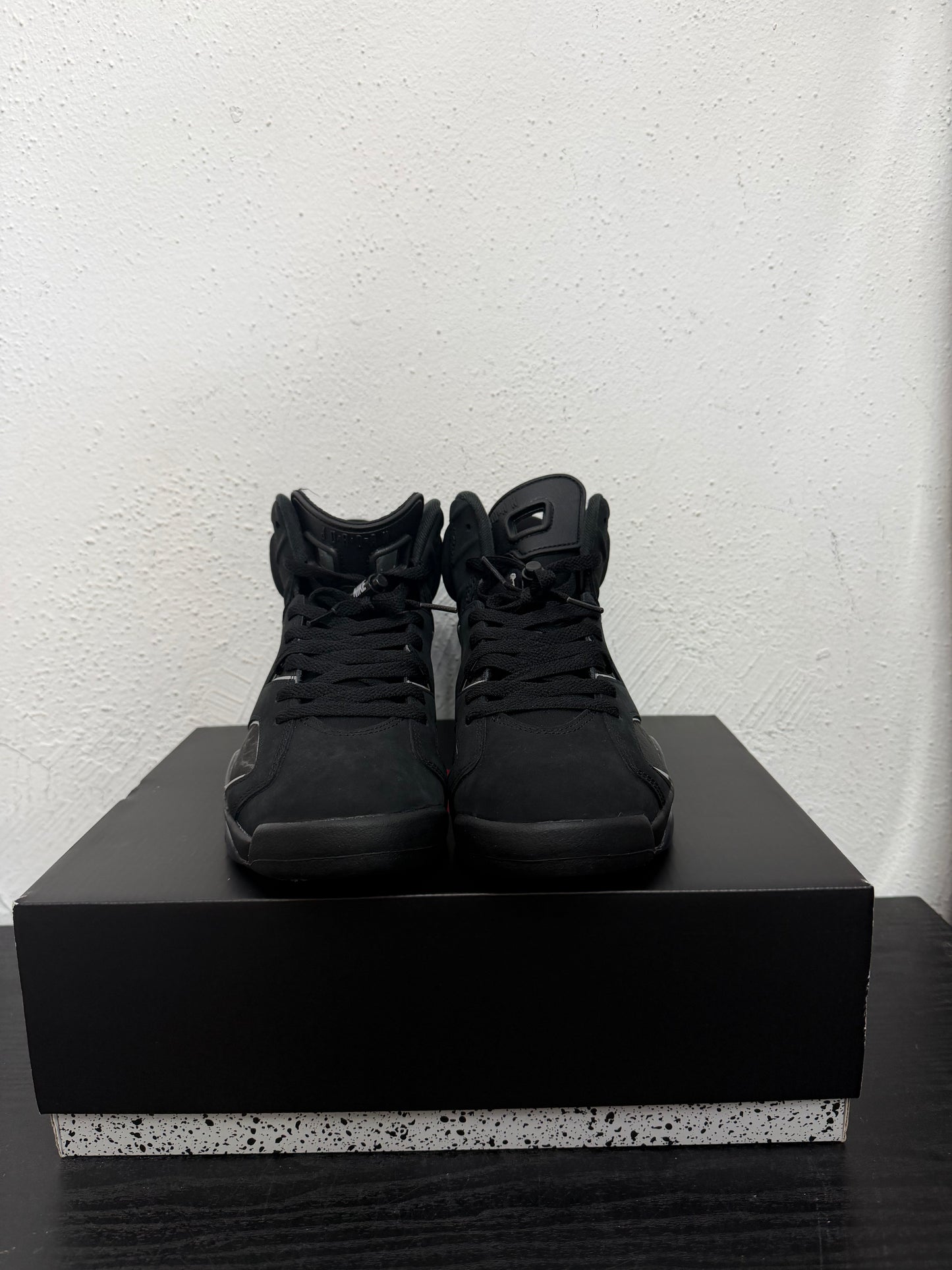 JORDAN 6 CAP AND GOWN