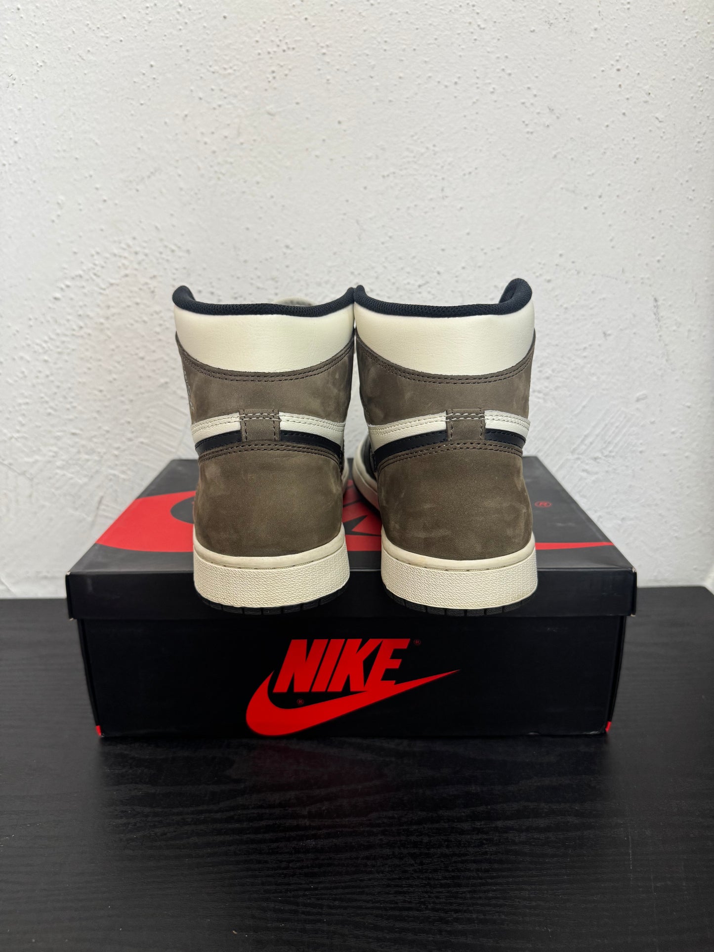 JORDAN 1 MOCHA (USED)