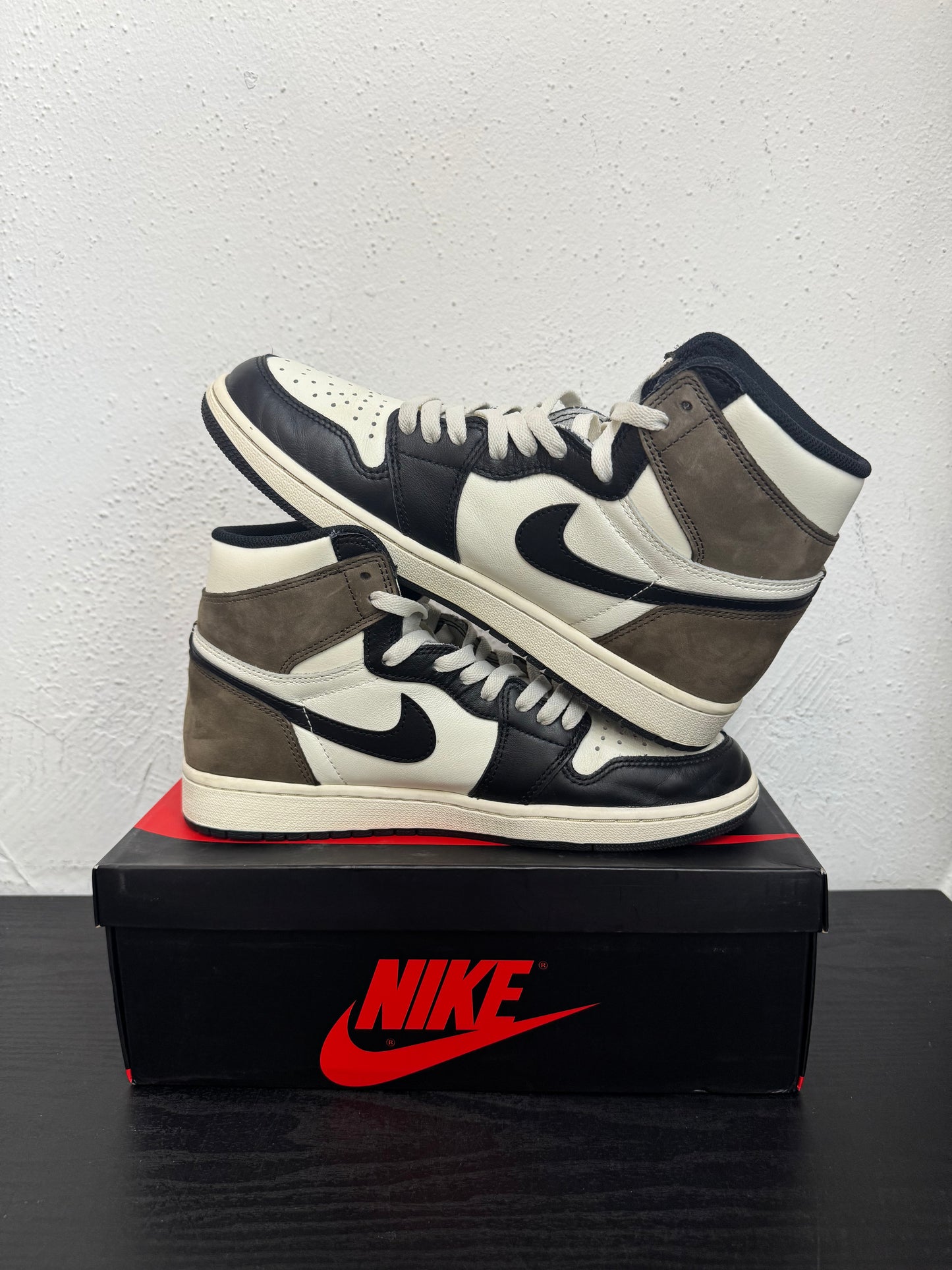 JORDAN 1 MOCHA (USED)