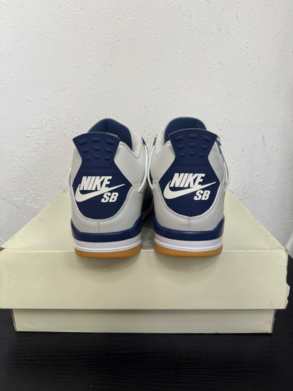 JORDAN 4 SB NAVY (USED)