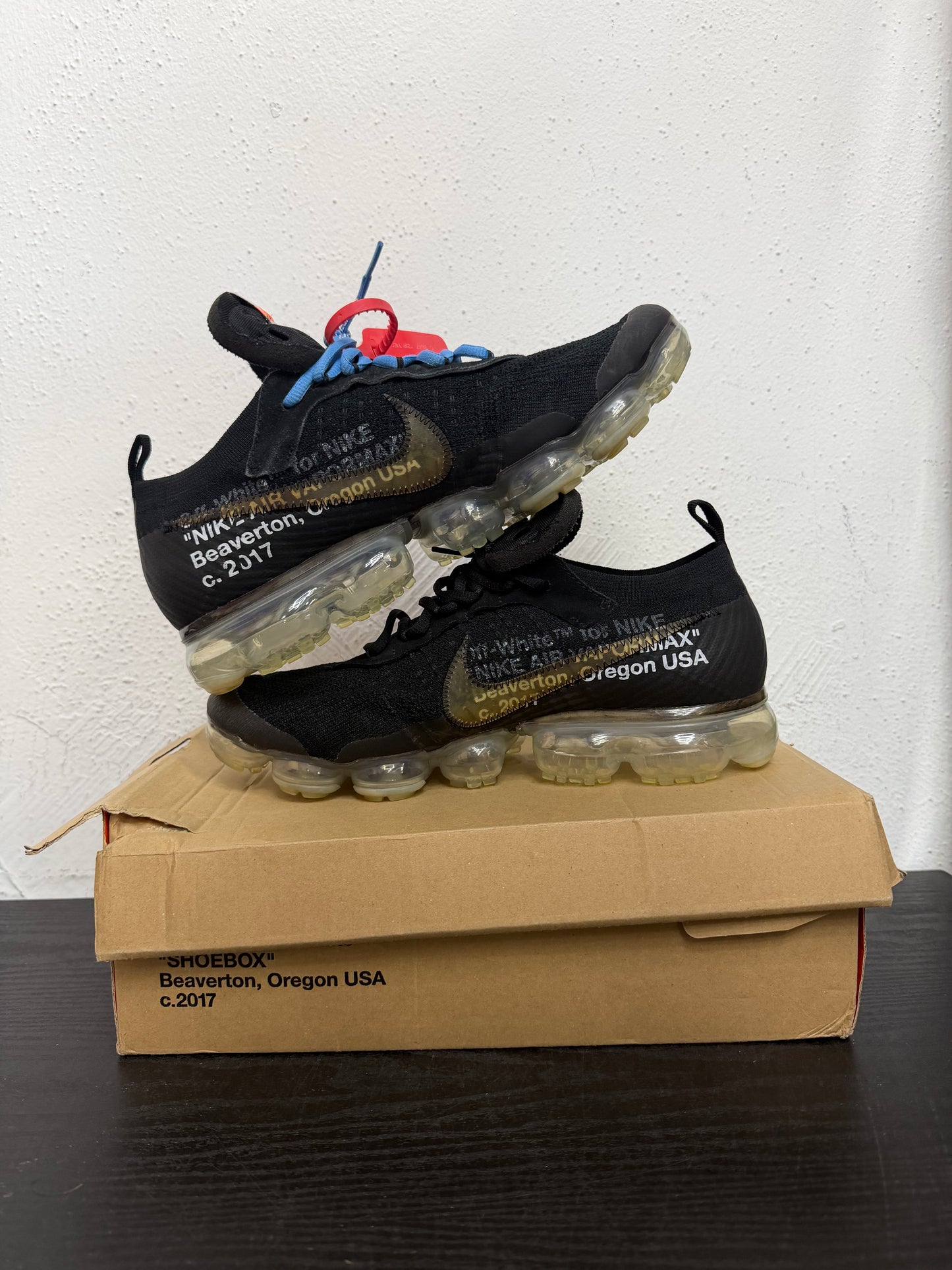 NIKE VAPORMAX OFF WHITE BLACK (USED)