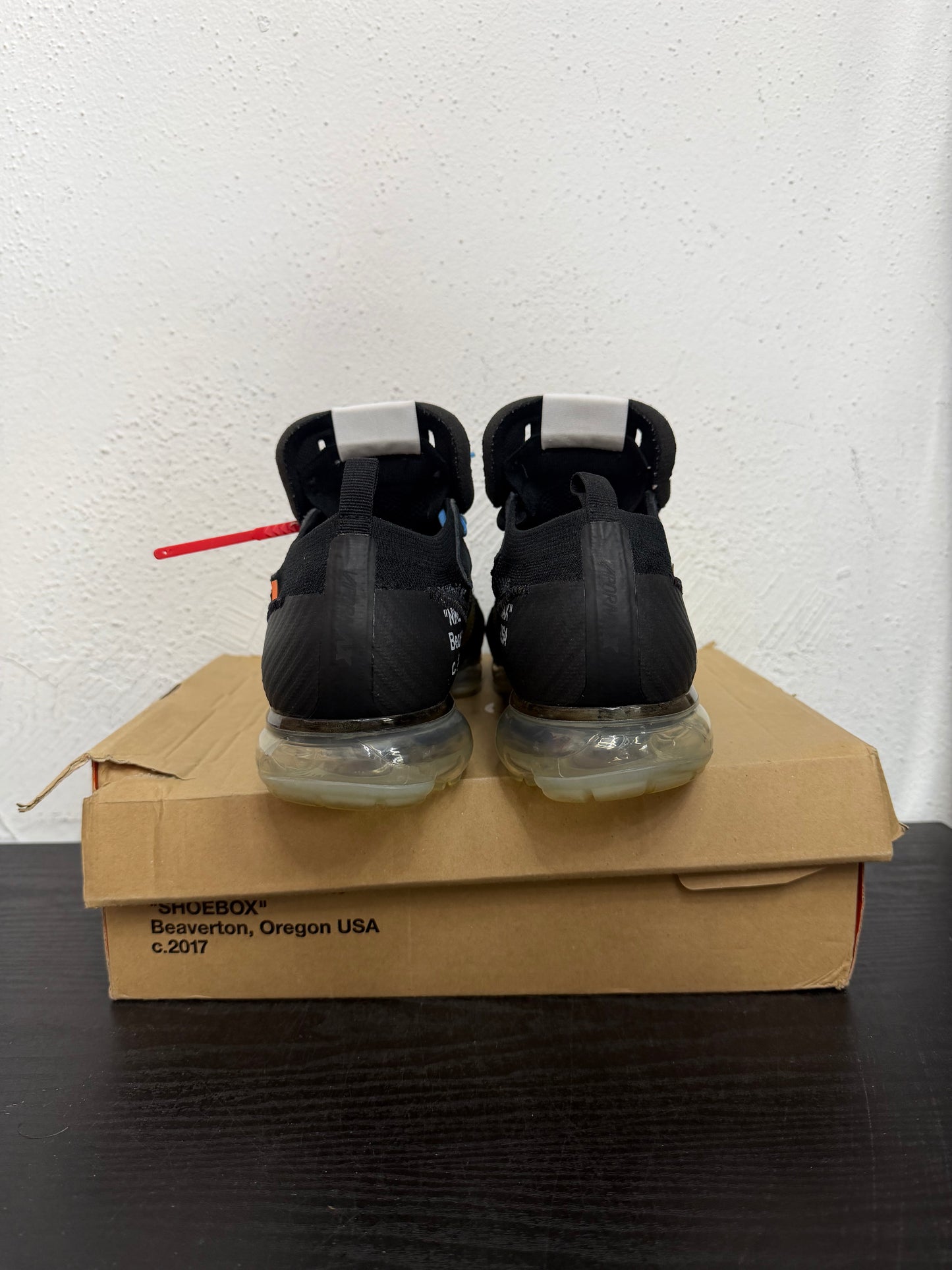 NIKE VAPORMAX OFF WHITE BLACK (USED)