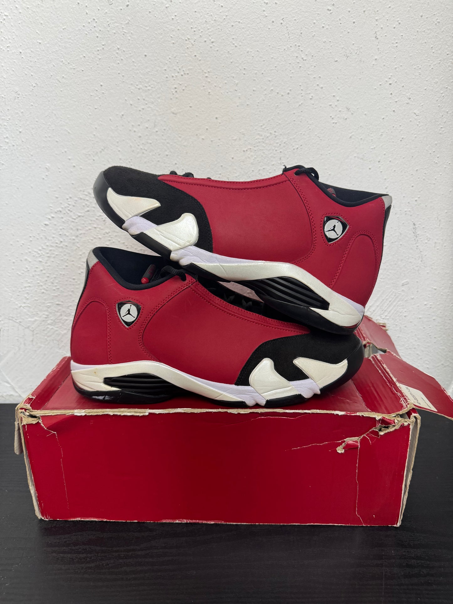 JORDAN 14 GYM RED TORO (USED)