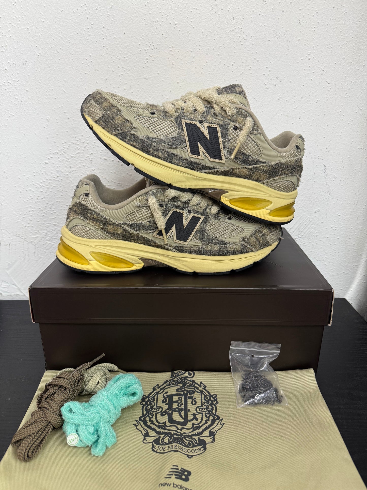NEW BALANCE 2010 JOE FRESHGOOD BAG LADY(USED)