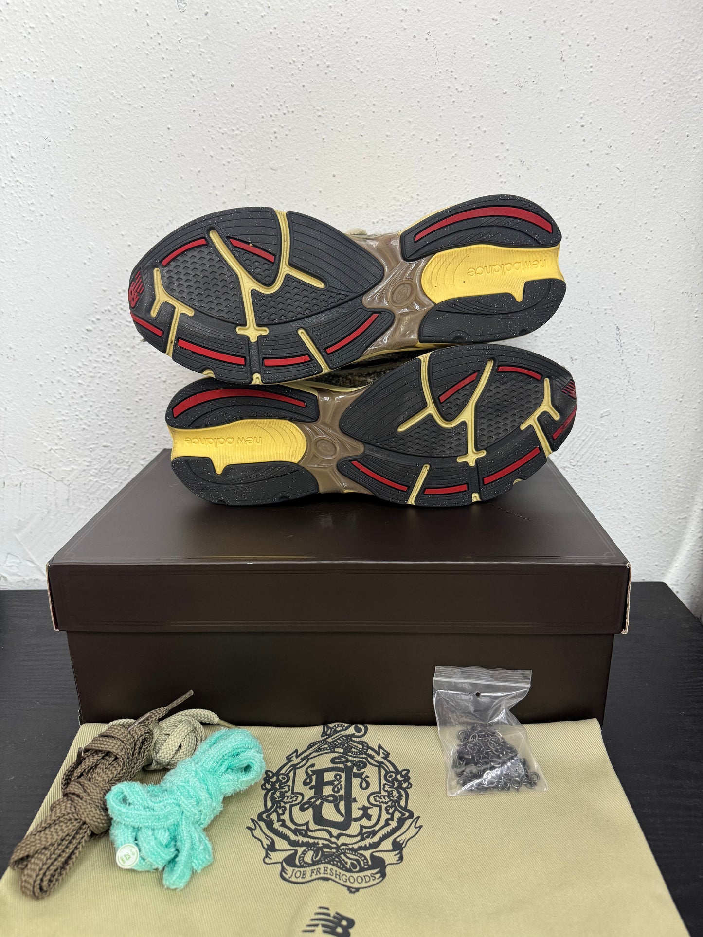 NEW BALANCE 2010 JOE FRESHGOOD BAG LADY(USED)
