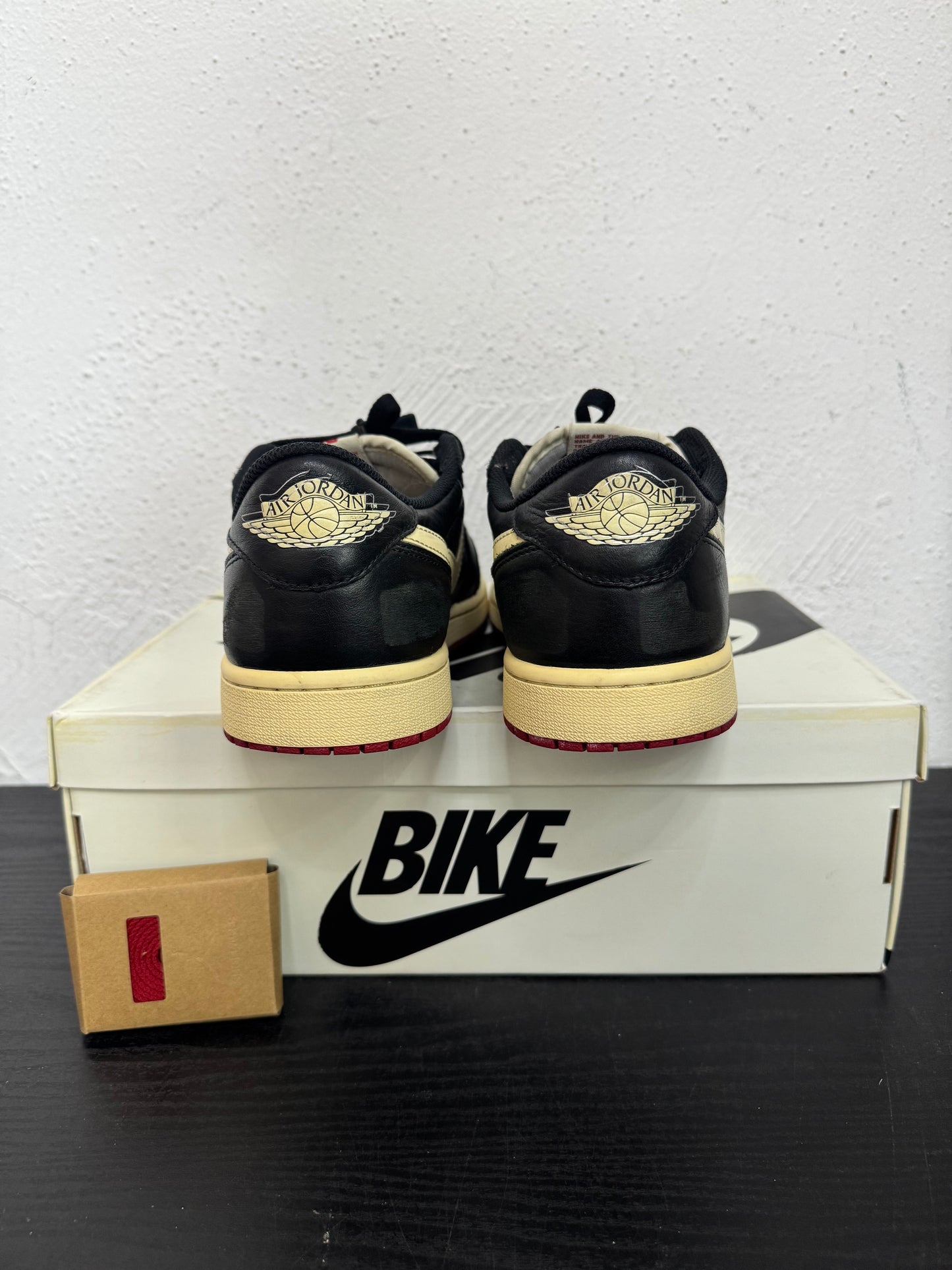 JORDAN 1 LOW NIGEL SYLVESTER BETTER WITH TIME (USED)