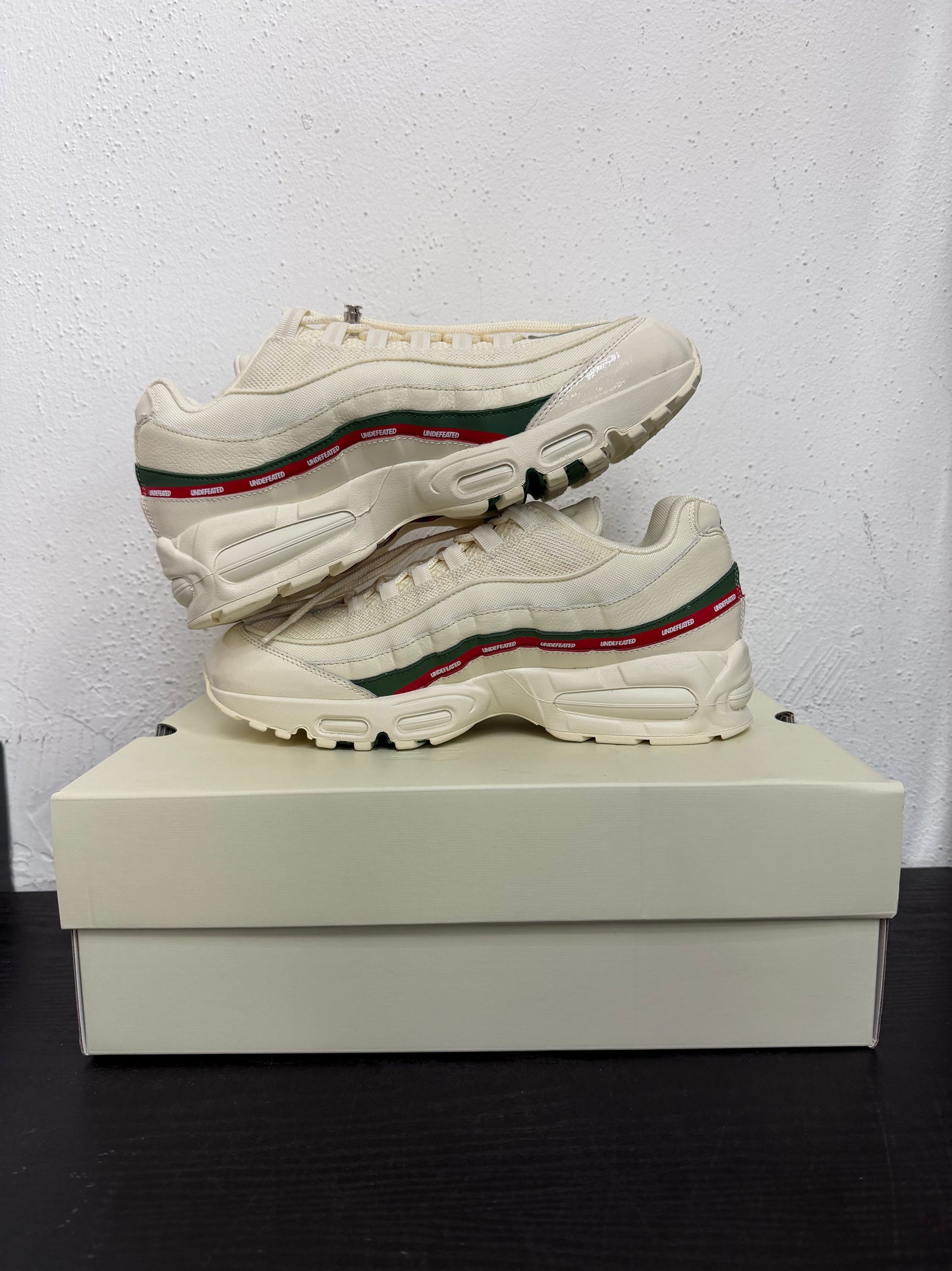 NIKE AIR MAX 95 UNDEFEATED SAIL