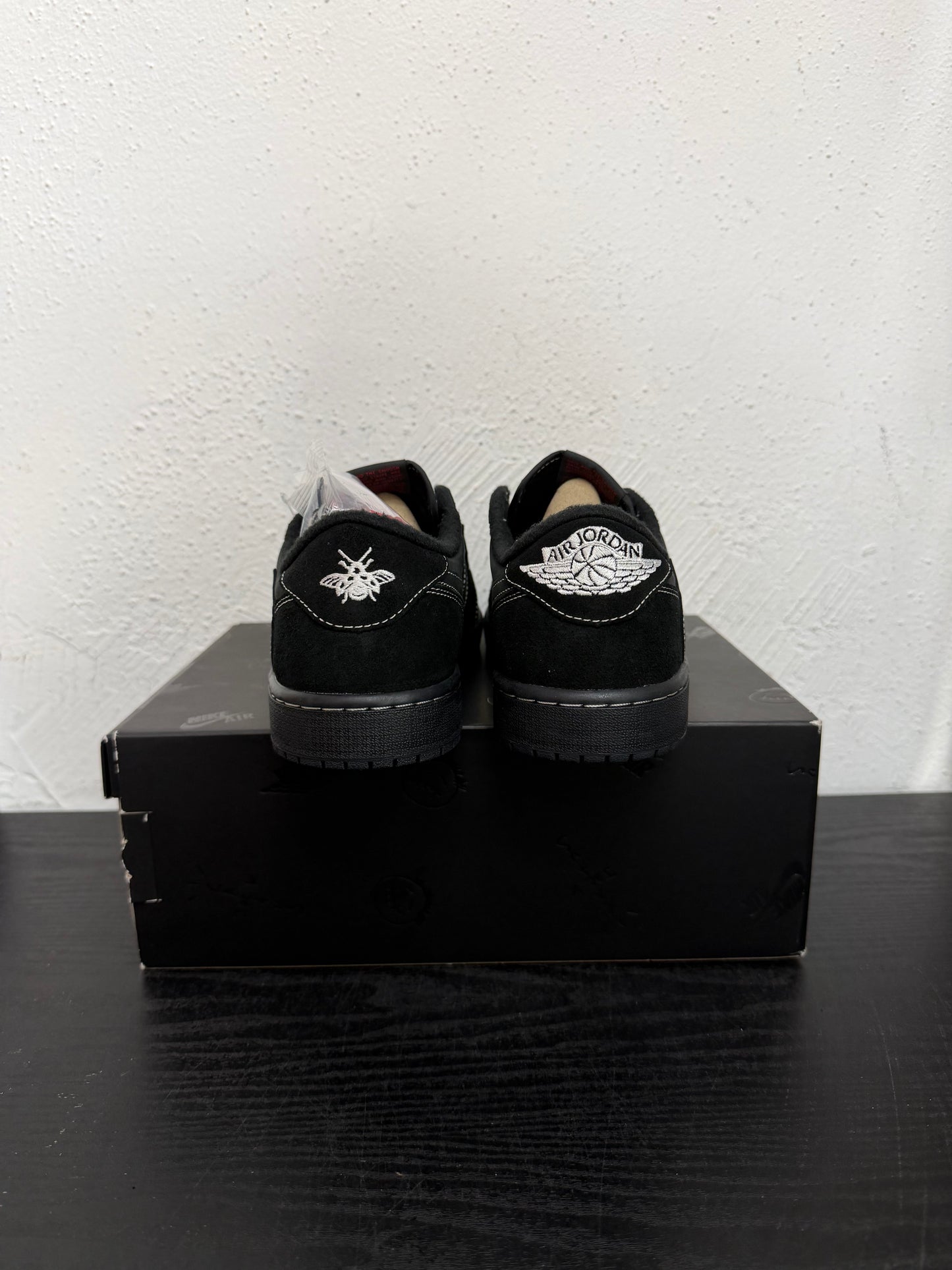 JORDAN 1 LOW TRAVIS SCOTT PHANTOM