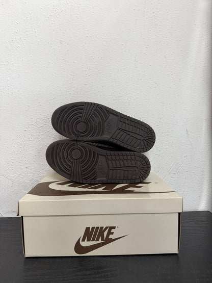 JORDAN 1 LOW TRAVIS VELVET BROWN (USED)