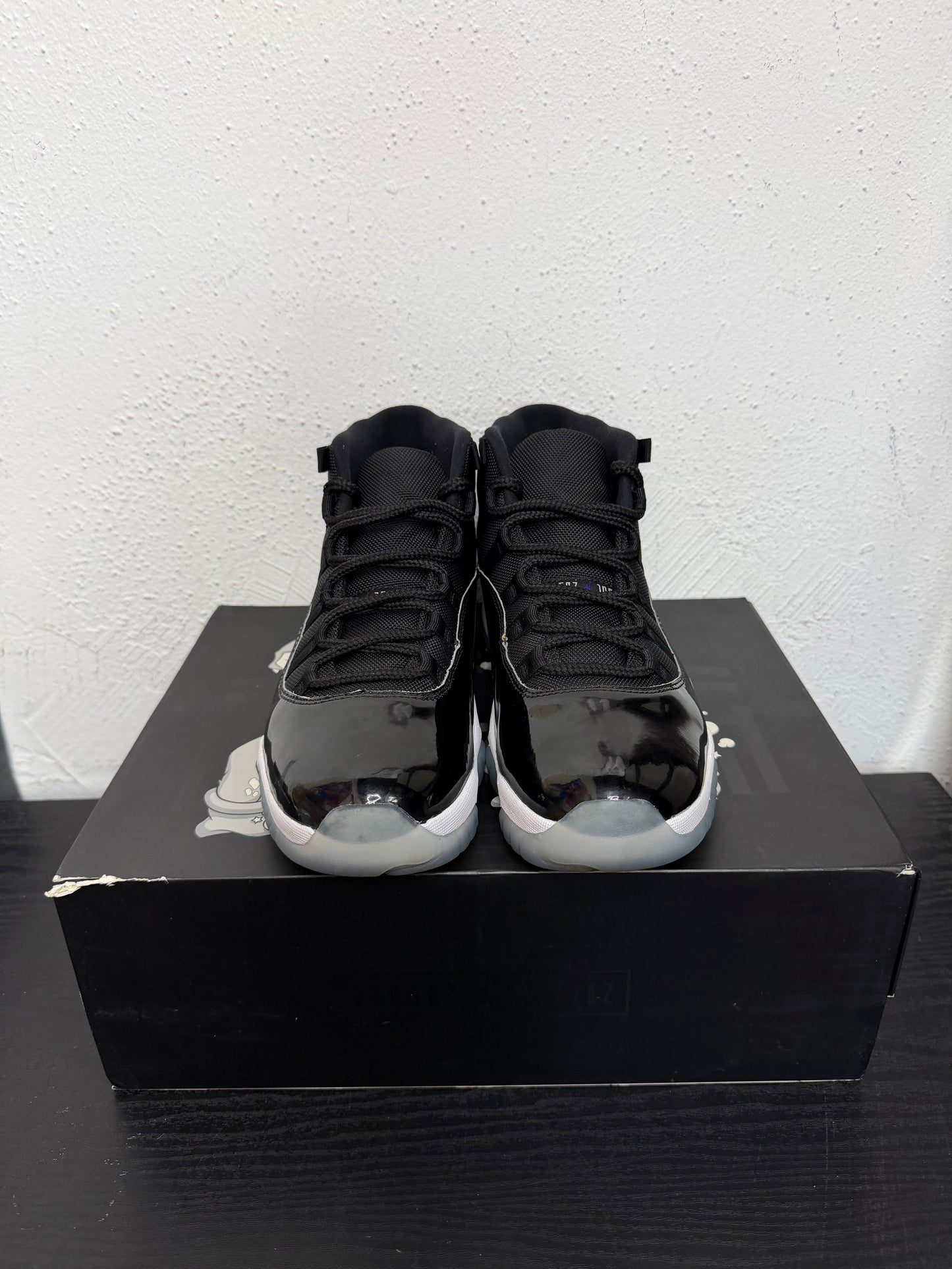 JORDAN 11 SPACE JAM (2016) (USED)