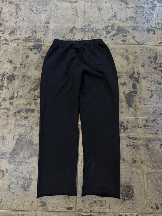 LOST HILLS BLACK SWEATS