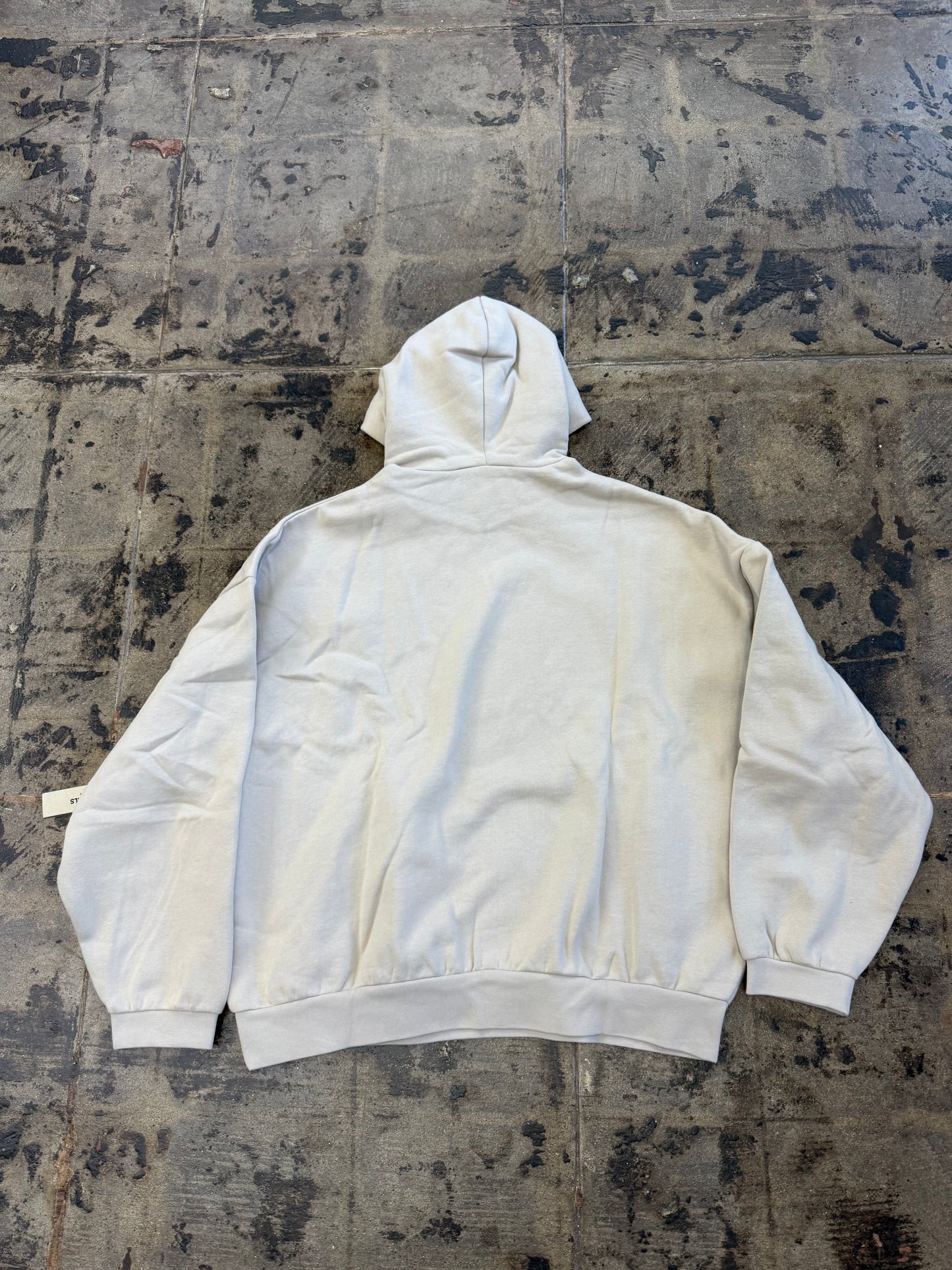 ESSENTIAL HOODIE SILVER CLOUD