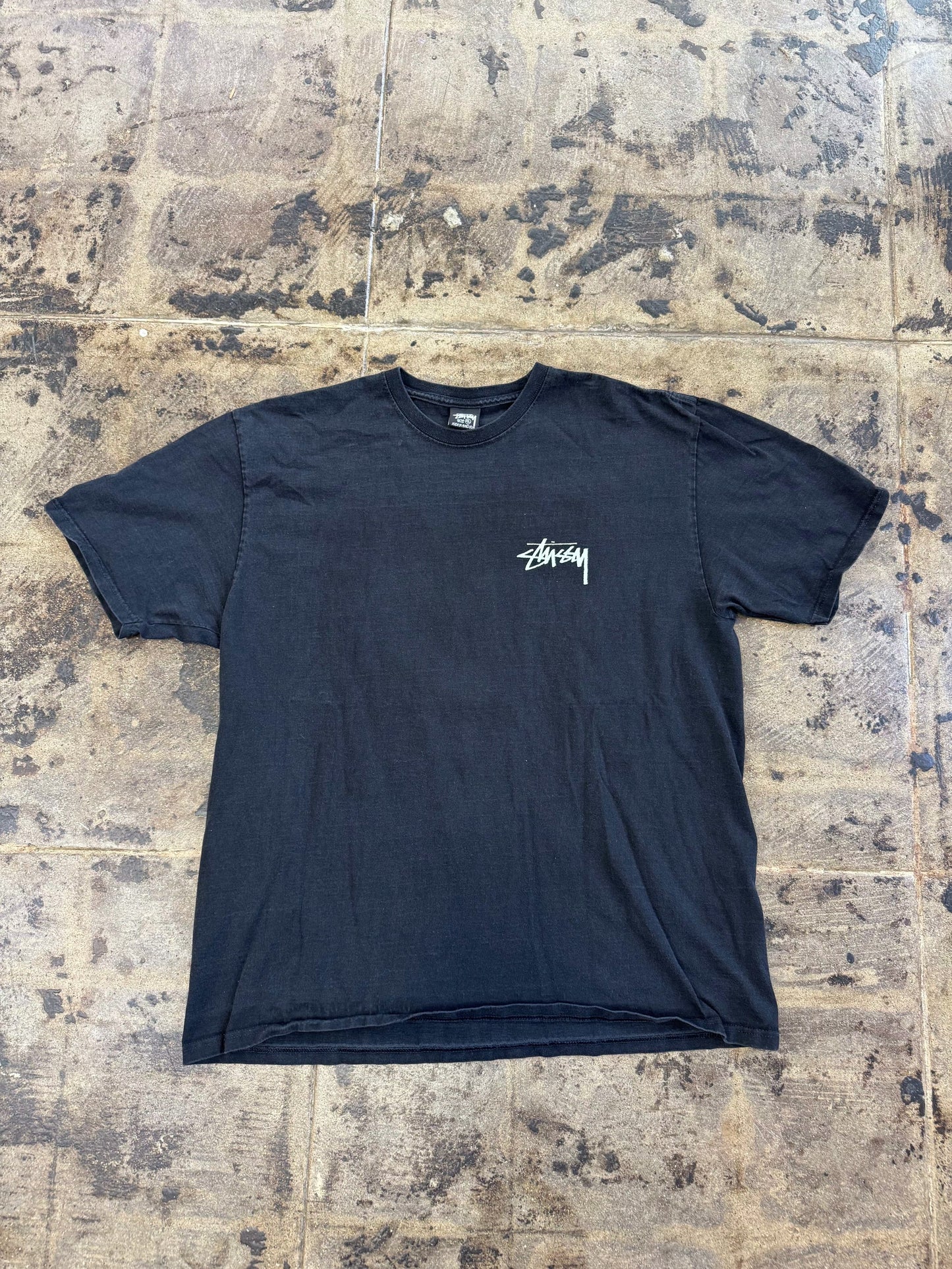 STUSSY TIKI BLACK TEE (USED)