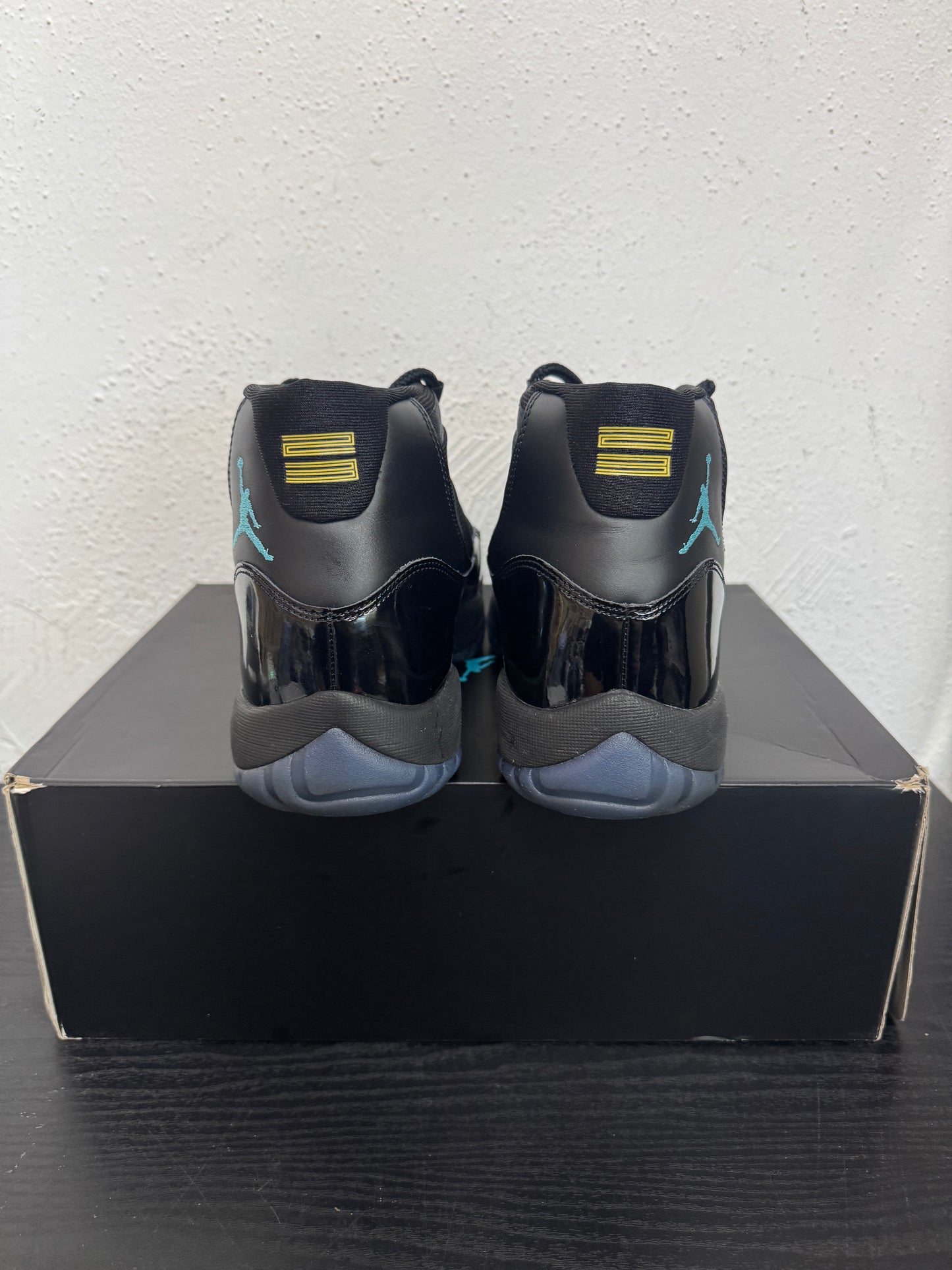JORDAN 11 GAMMA BLUE (USED)