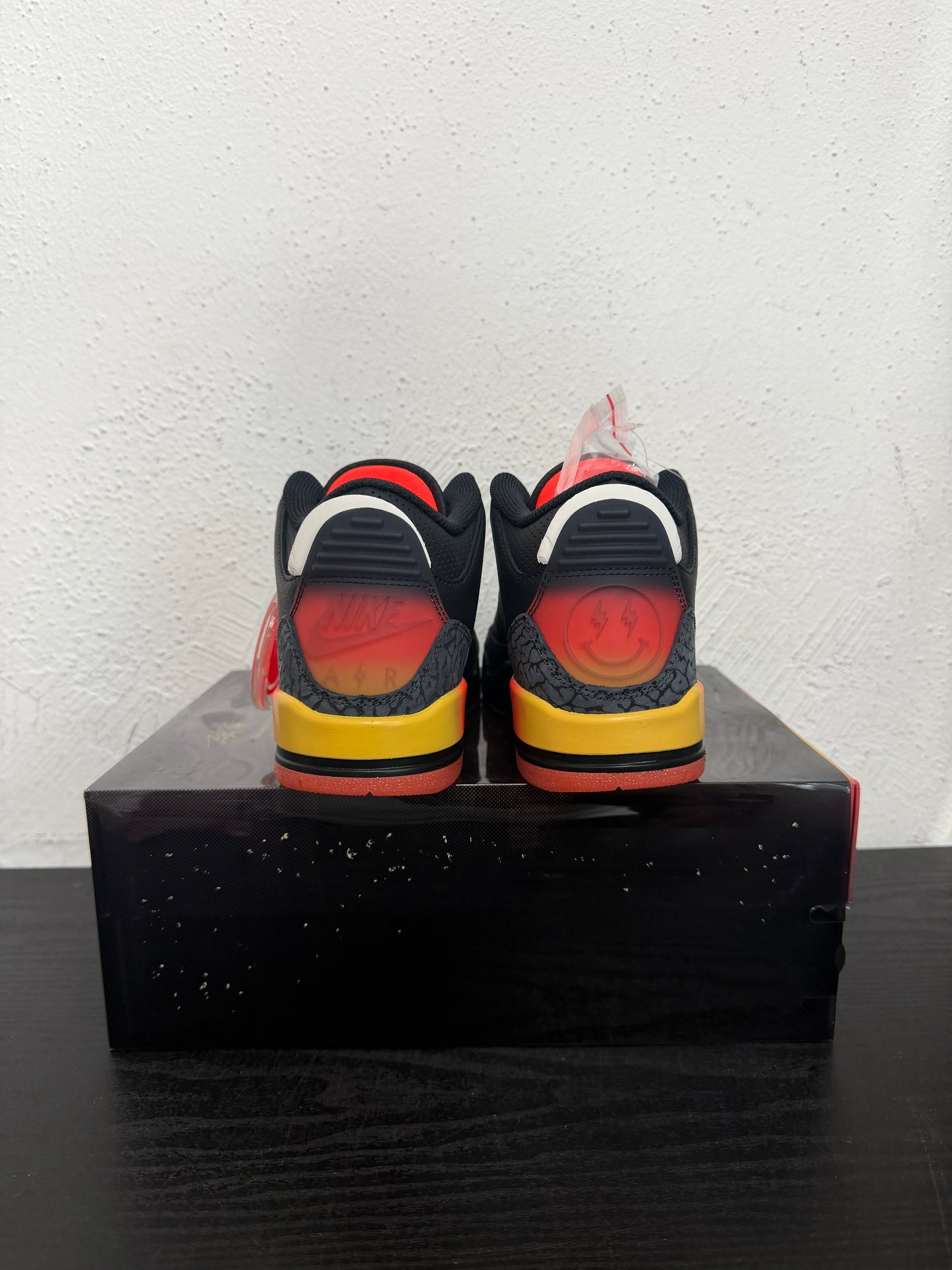 JORDAN 3 J BALVIN RIO