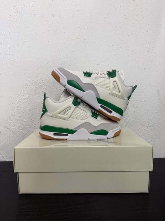 JORDAN 4 SB PINE GREEN
