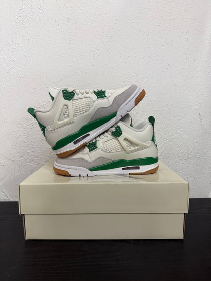 JORDAN 4 SB PINE GREEN