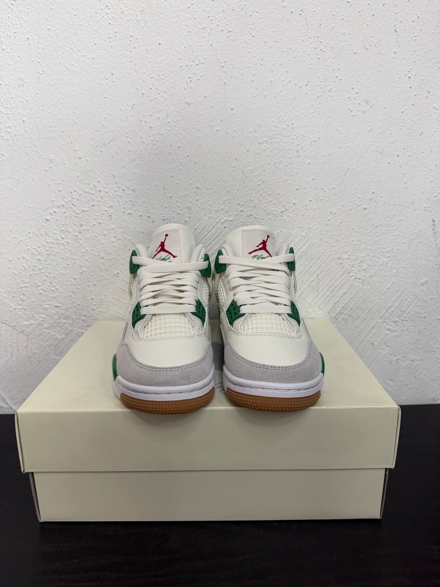 JORDAN 4 SB PINE GREEN