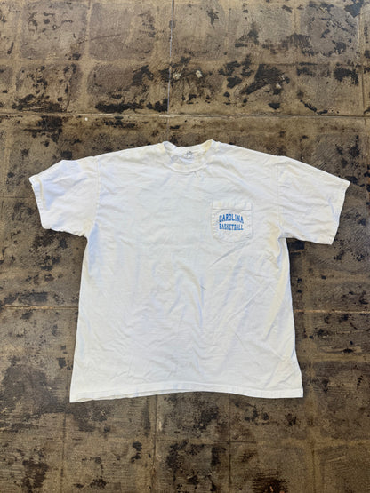 UNC BASKETBALL POCKET TEE