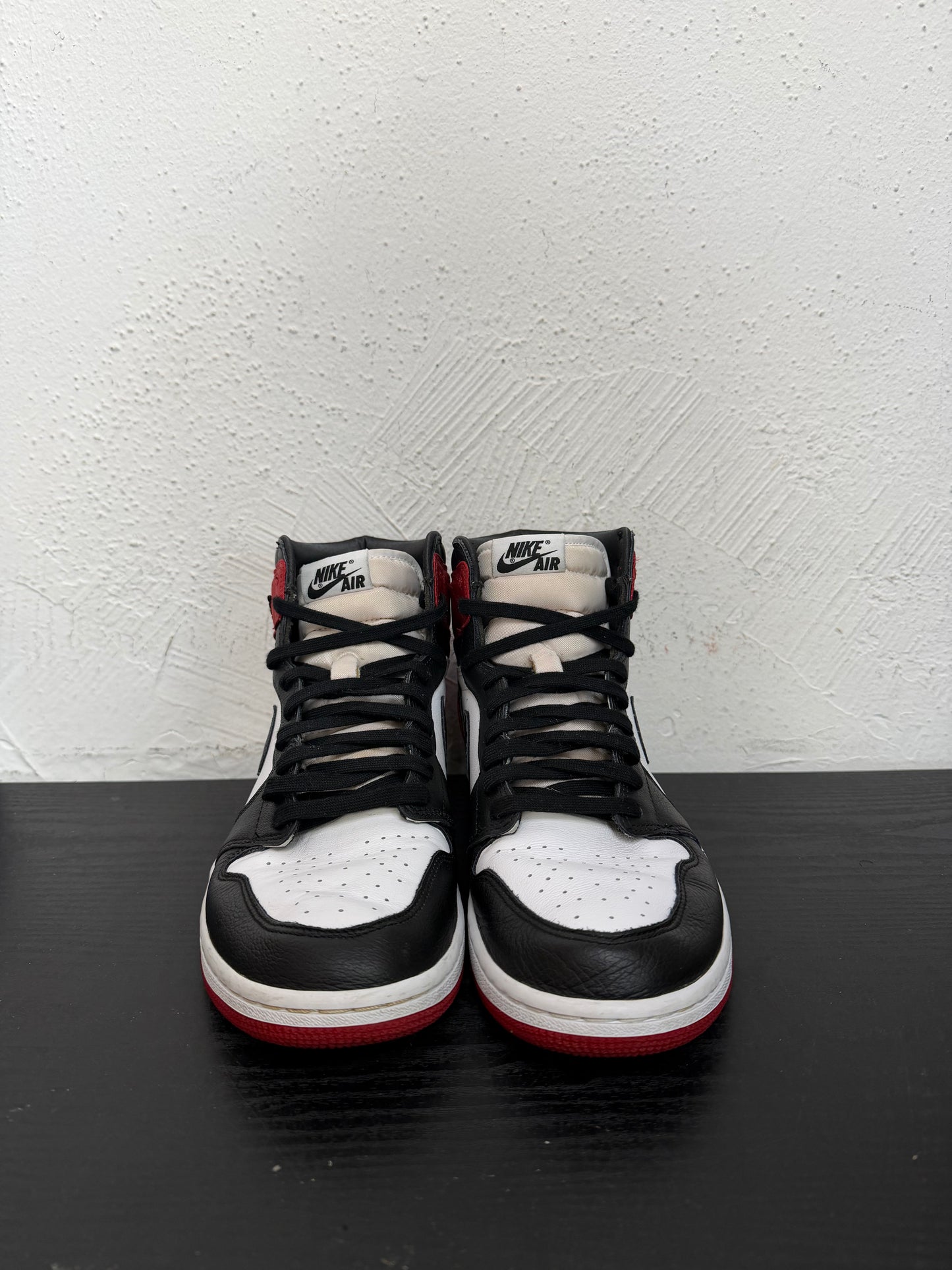 JORDAN 1 SATIN BLACK TOE (USED) (NB)