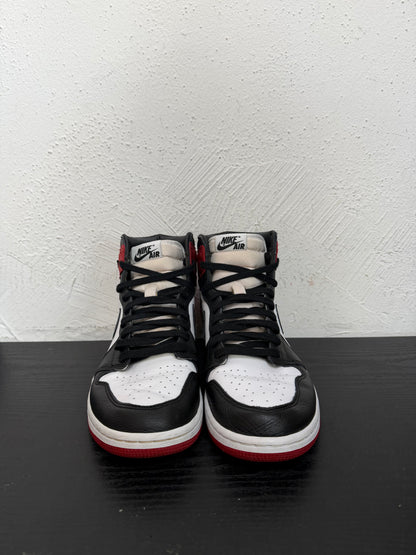 JORDAN 1 SATIN BLACK TOE (USED) (NB)