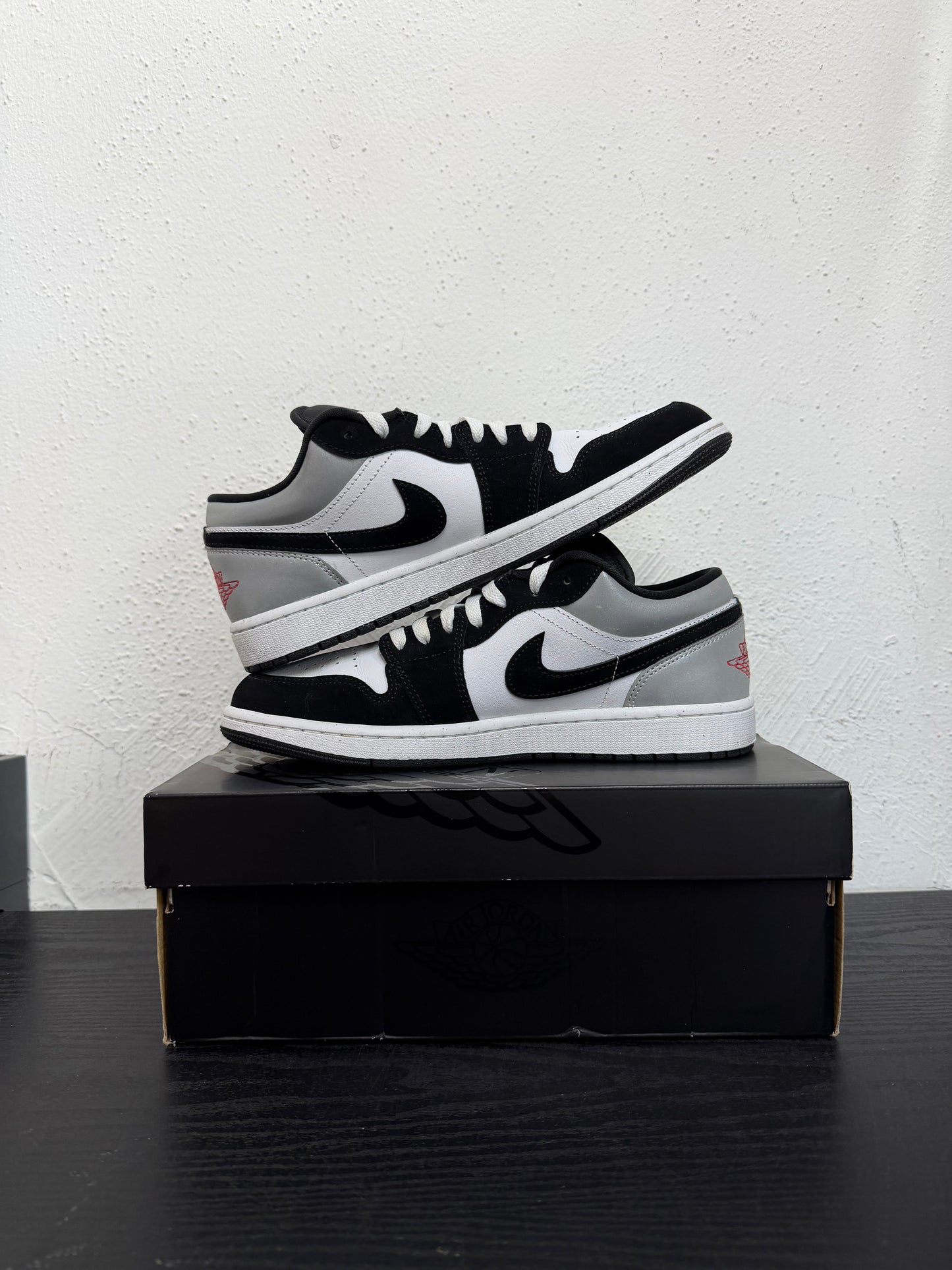 JORDAN 1 LOW SE WHT/RED/BLK/SILVER (USED)