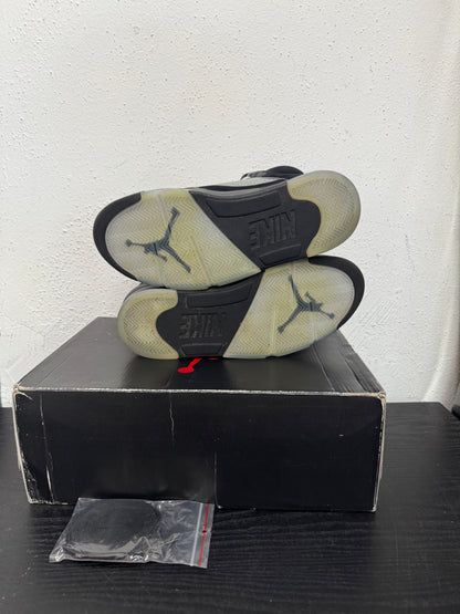 JORDAN 5 REIMAGINED METALLIC BLACK (USED)