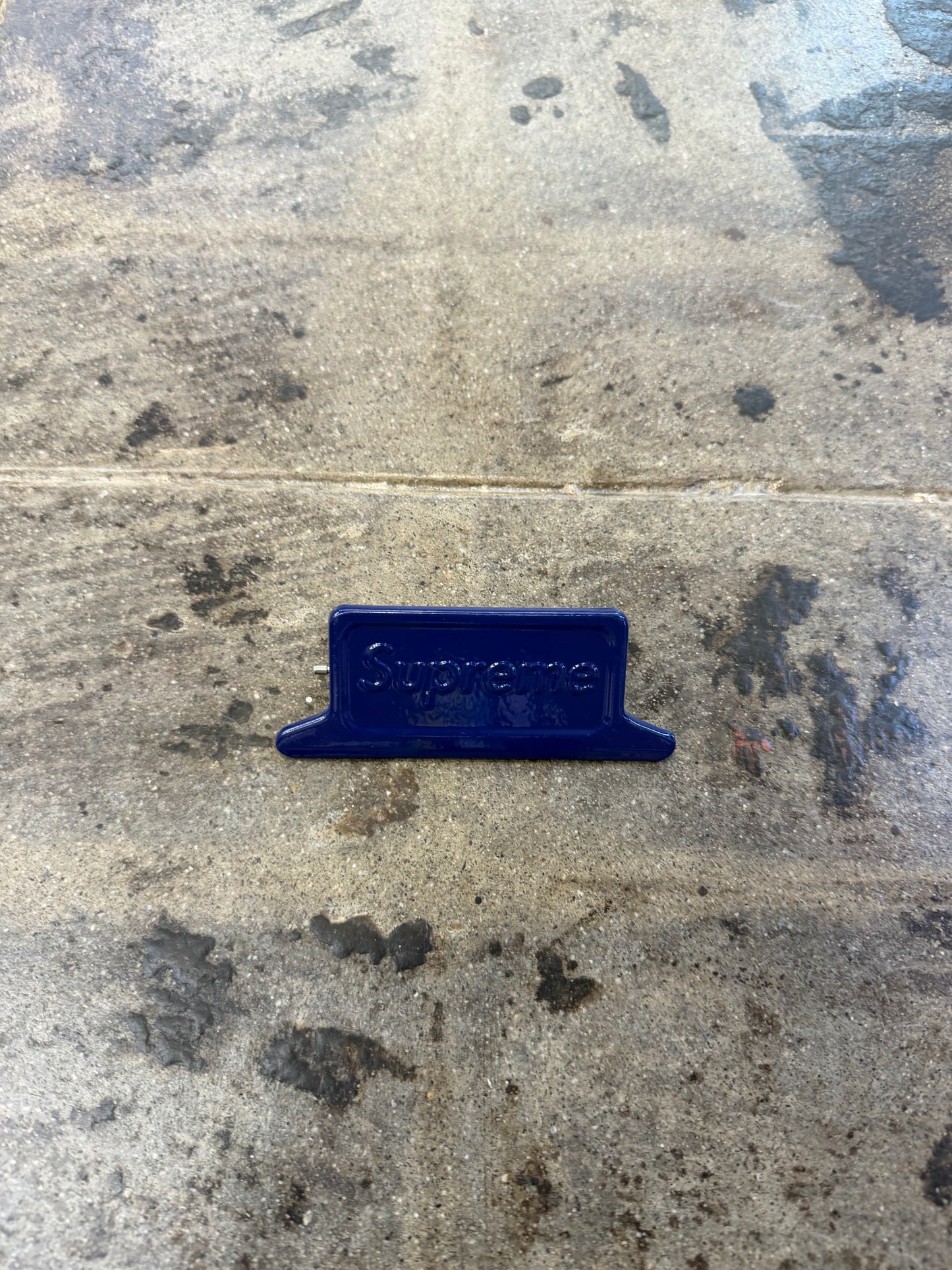 SUPREME DULTON METAL CLIP NAVY