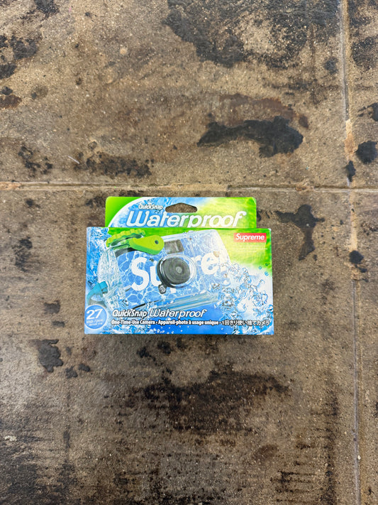 SUPREME FUJIFILM WATERPROOF FILM CAMERA