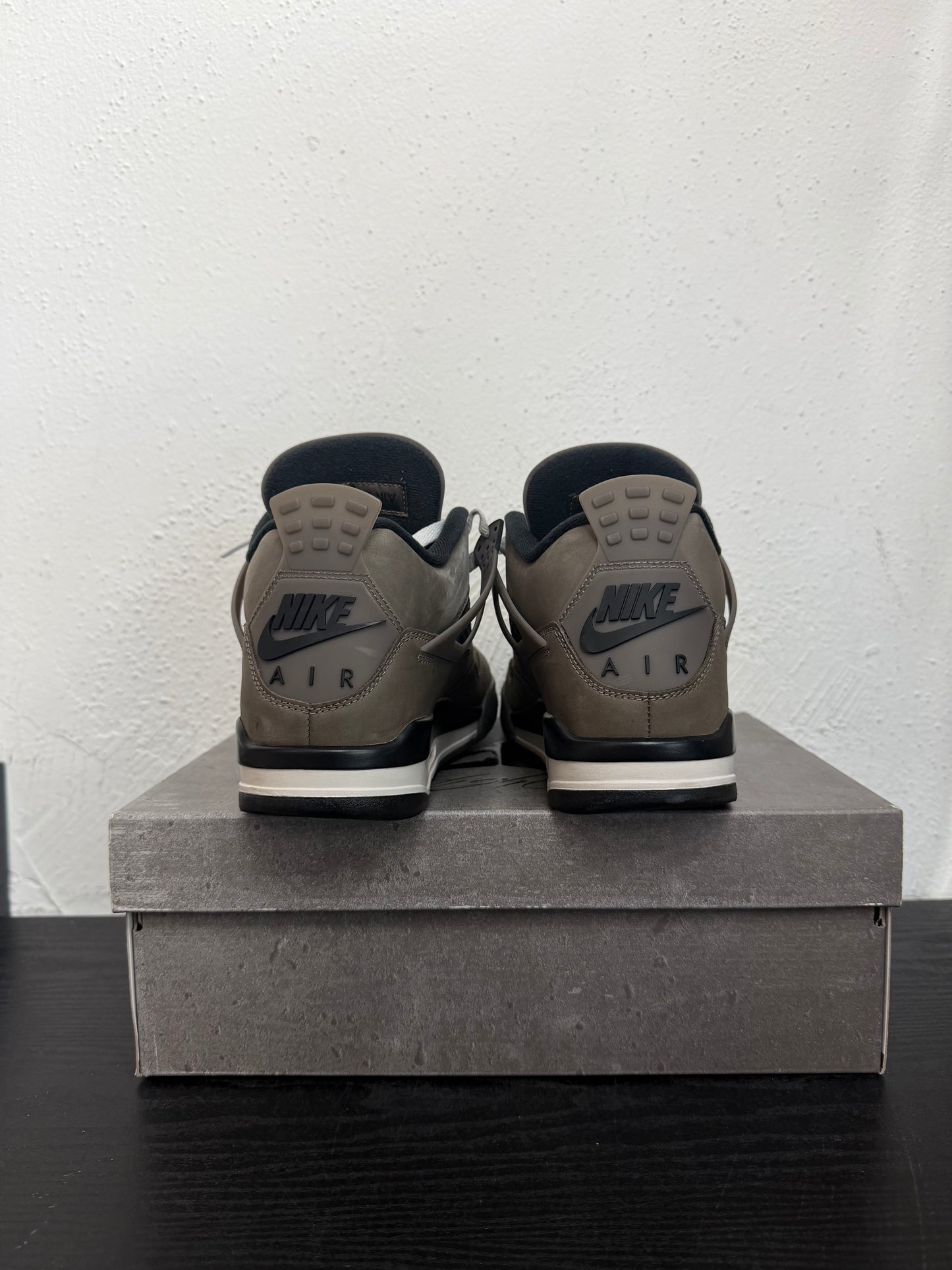JORDAN 4 CAVE STONE (USED)