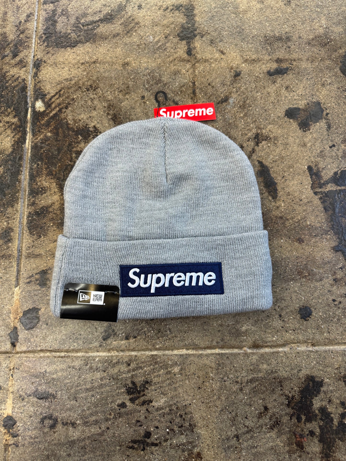 SUPREME NEW ERA BOX LOGO GREY BEANIE