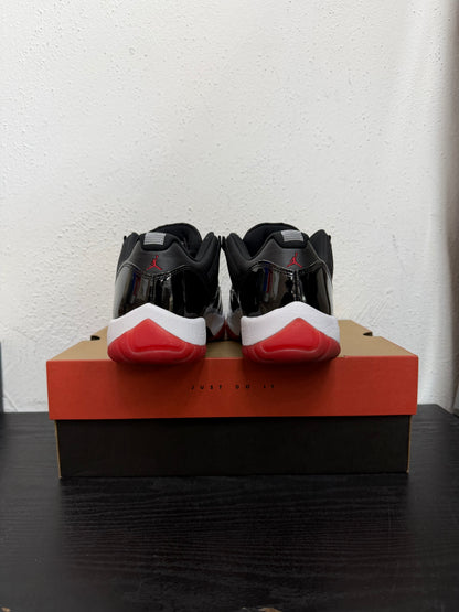 JORDAN 11 LOW BRED (USED)
