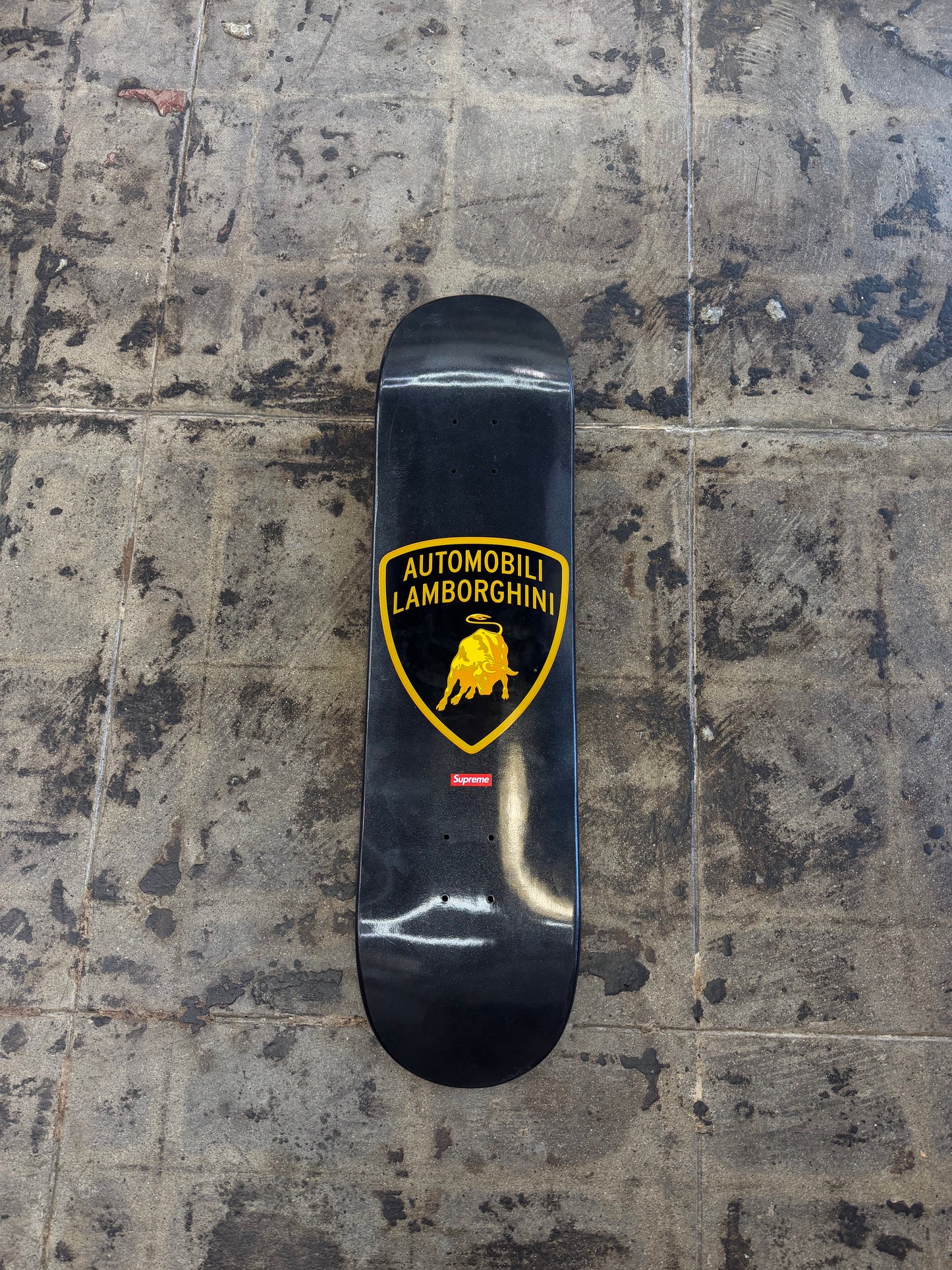 Supreme Automobili Lamborghini
Skateboard Deck