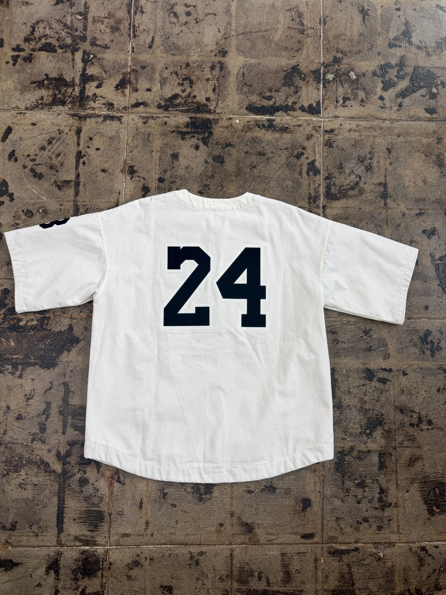 NIKE KOBE BRYANT WHITE BASEBALL JERSEY